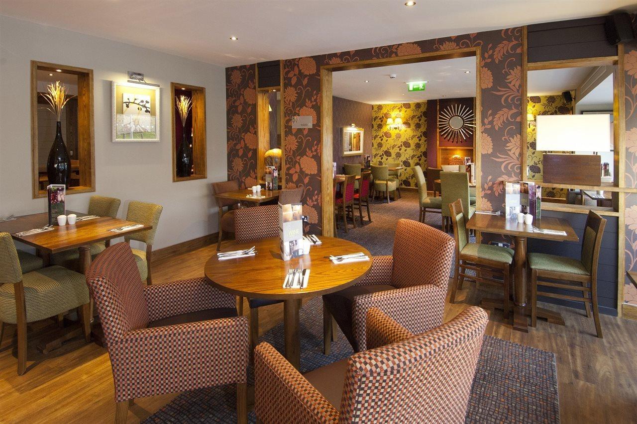 Premier Inn Bradford Central Экстерьер фото