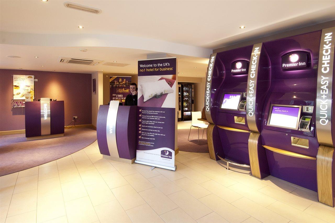 Premier Inn Bradford Central Экстерьер фото