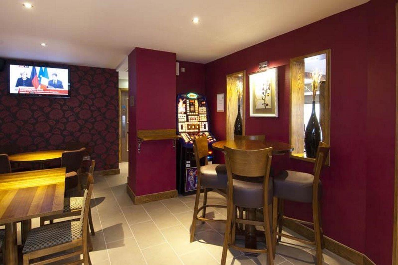Premier Inn Bradford Central Экстерьер фото