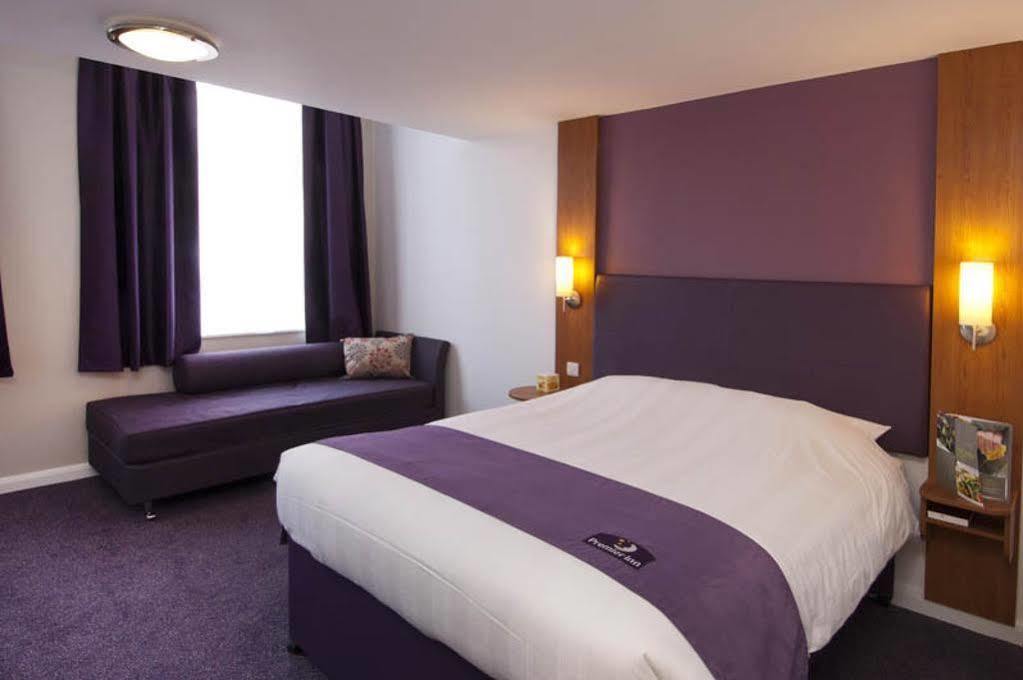Premier Inn Bradford Central Экстерьер фото